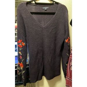American eagle floral detail sweater